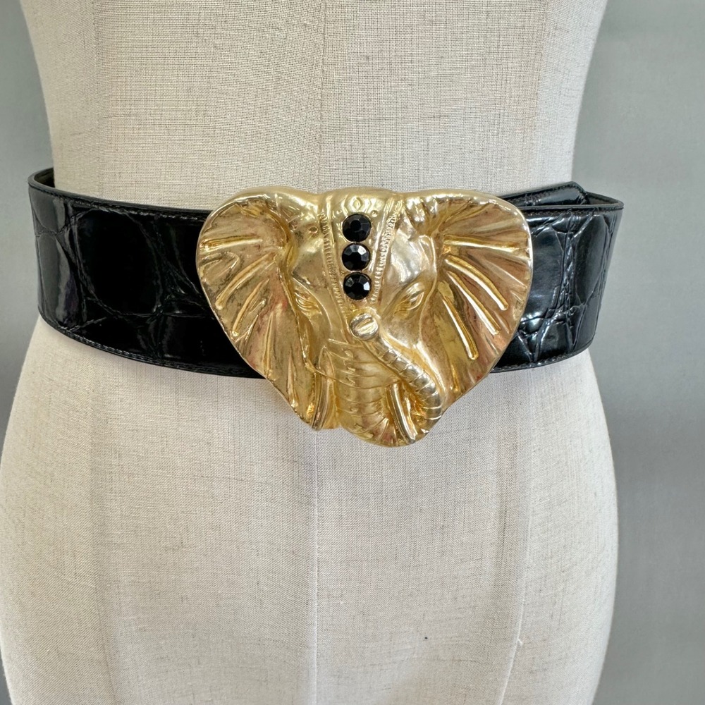 Crown Pacific Vintage Gold Tone Elephant Buckle Black Faux Croc‎ Belt Size M/L
